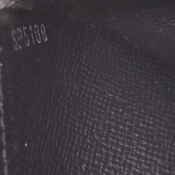 Louis Vuitton wallet black and grey - Picture 3 of 3